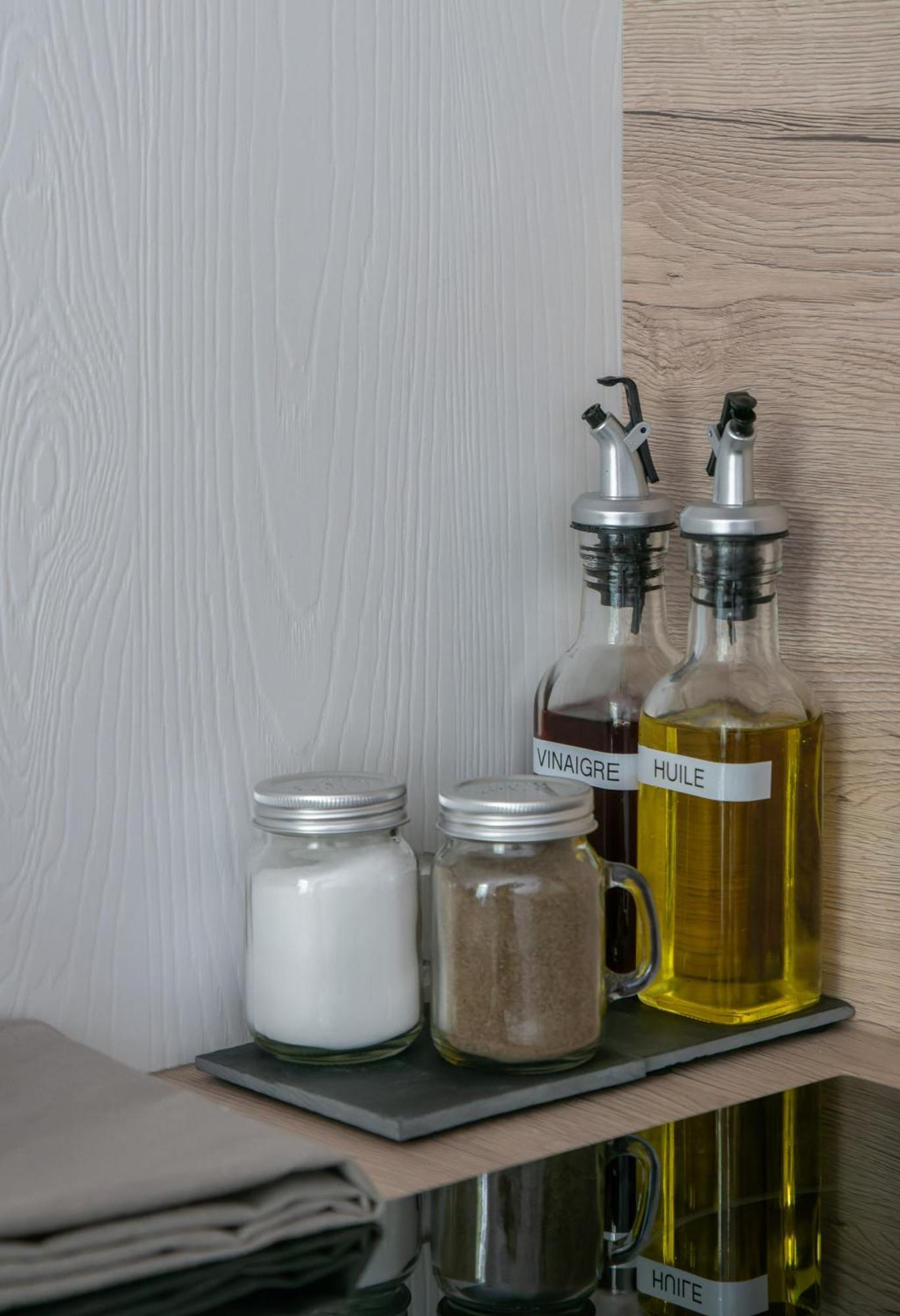 Serbie - Design Et Climatises En Centre *