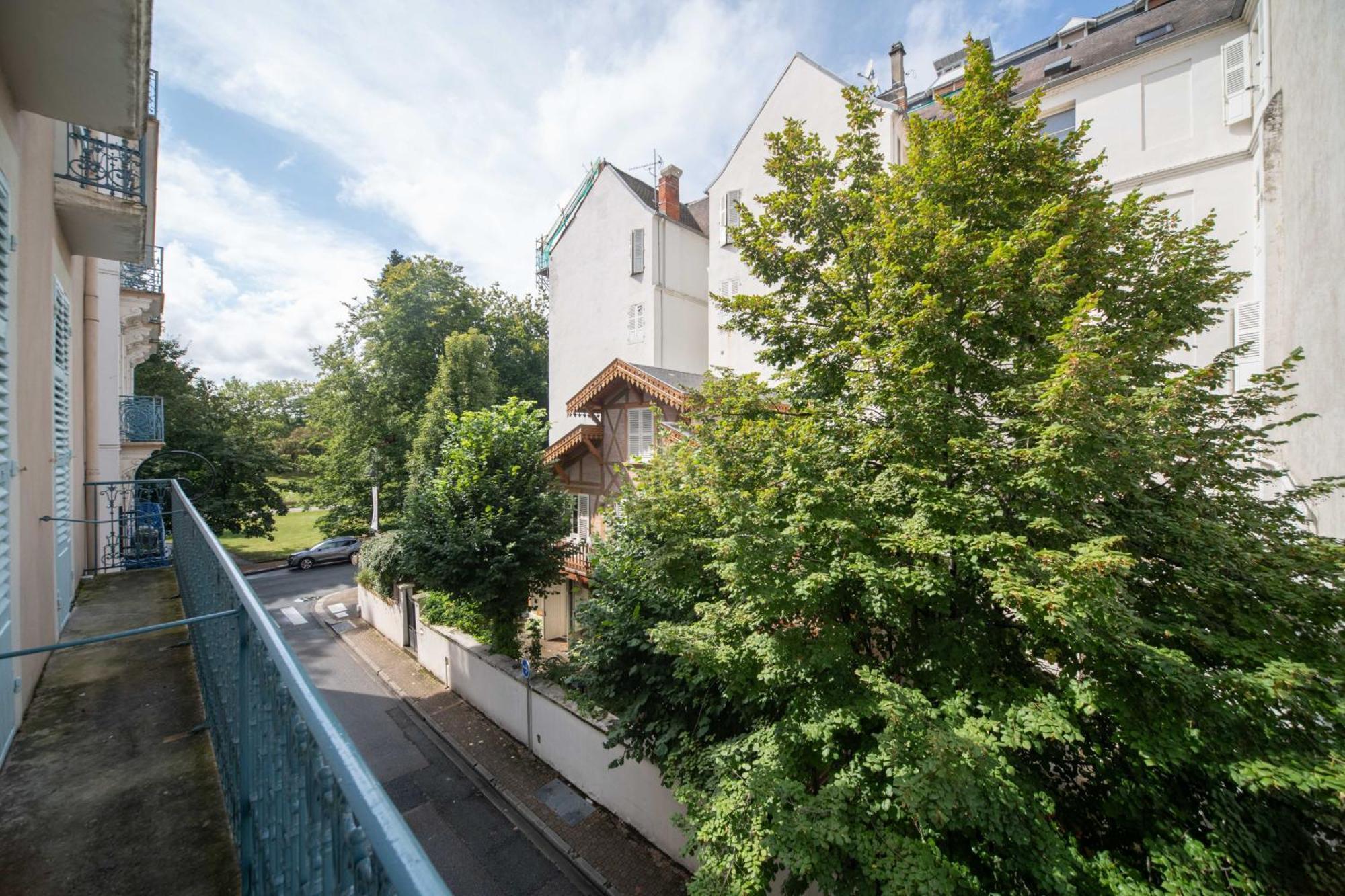 Apartment Serbie - Design Et Climatises En Centre Vichy