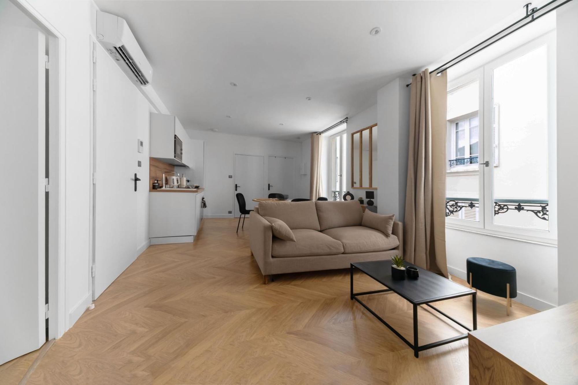 Serbie - Design Et Climatises En Centre Vichy