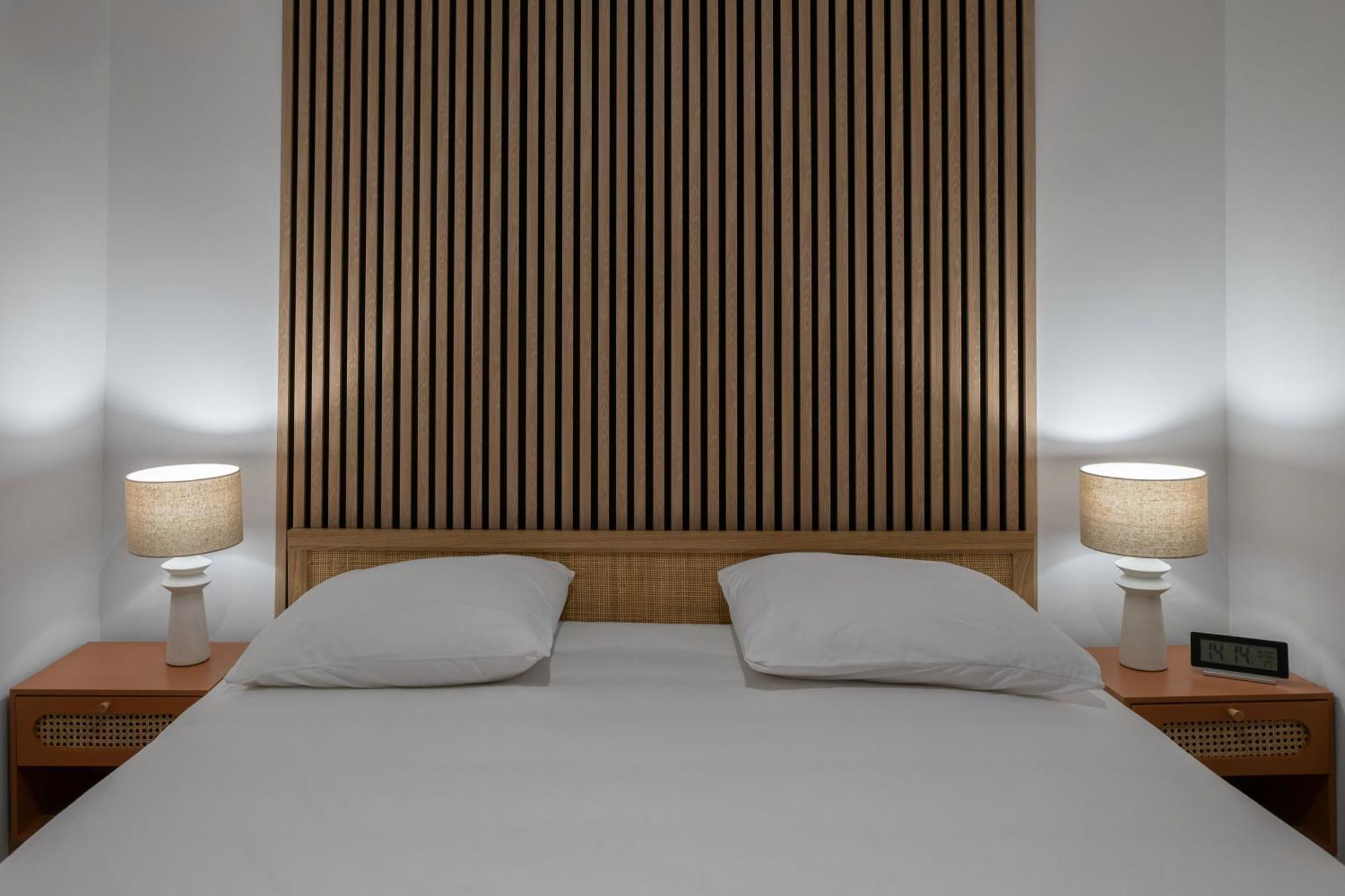 Serbie - Design Et Climatises En Centre * Vichy