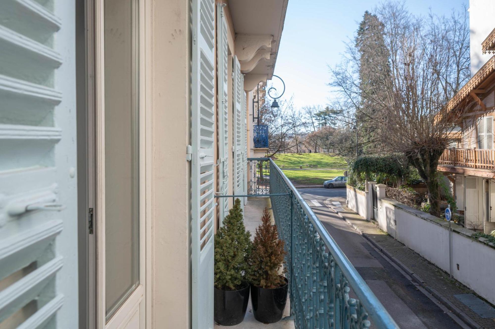 Serbie - Design Et Climatises En Centre Apartment