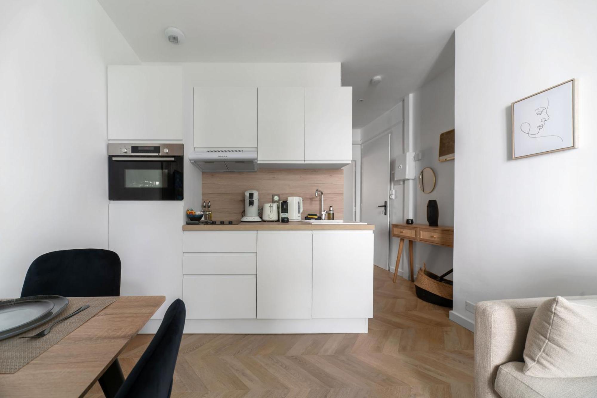 Serbie - Design Et Climatises En Centre
