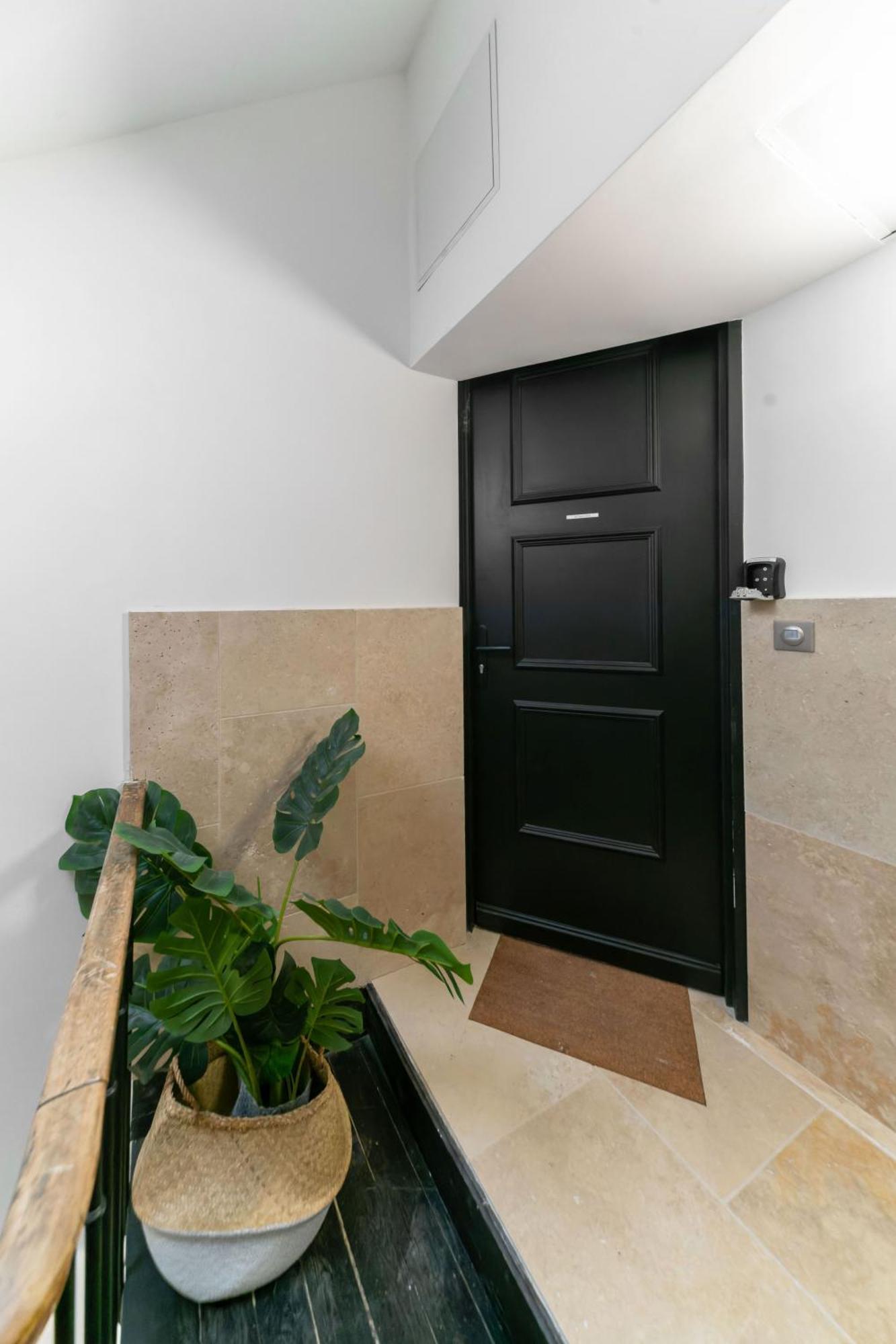 Apartment Serbie - Design Et Climatises En Centre Vichy
