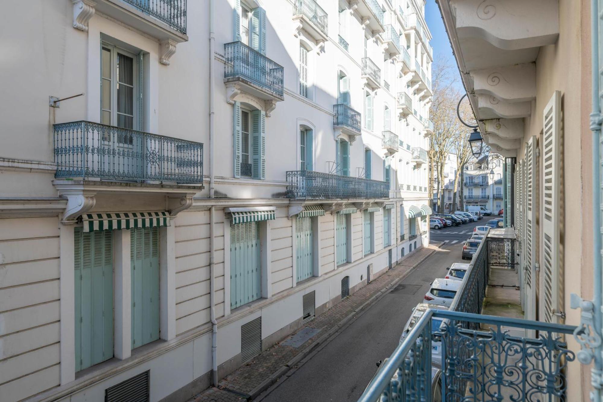 Serbie - Design Et Climatises En Centre Apartment *